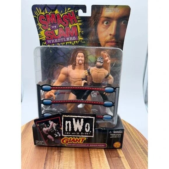 1999 Battle of the Giants & 1999 Smash & Slam Giant with Rey Mysterio - Picture 5 of 7